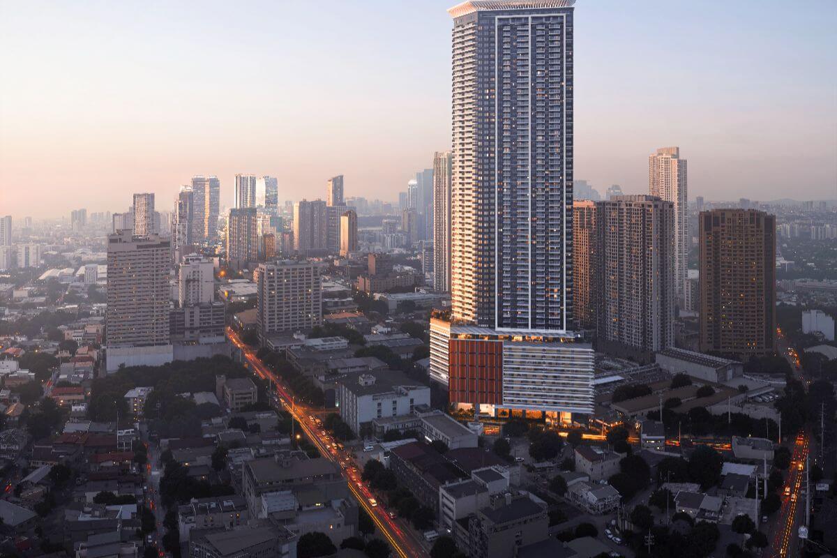 condominium at dusk withproximity to major business districts